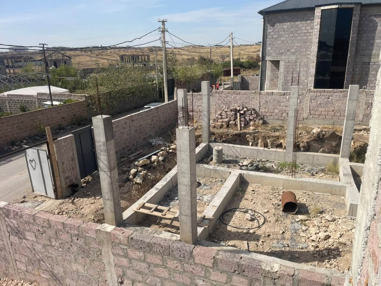 🏡 ՎԱՃԱՌՎՈՒՄ Է 4 ՍՈՏԿԱ ՀՈՂԱՏԱՐԱԾՔ՝ — 49,000,000֏