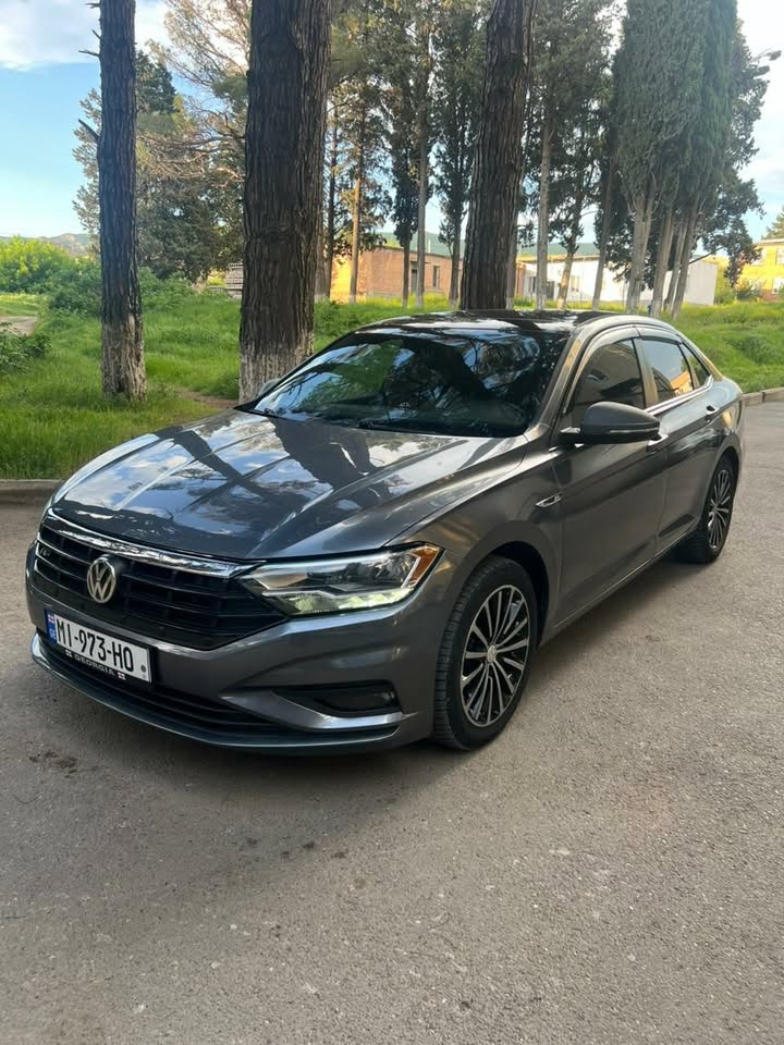 Volkswagen Jetta 2020 — 9,600$
