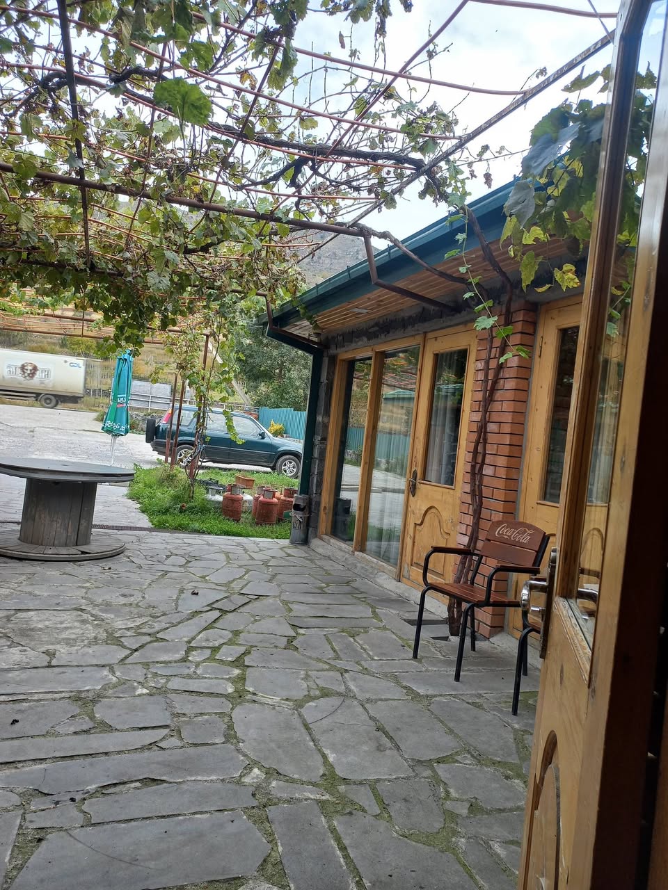 Kommersiya sahəsi, Tbilisi