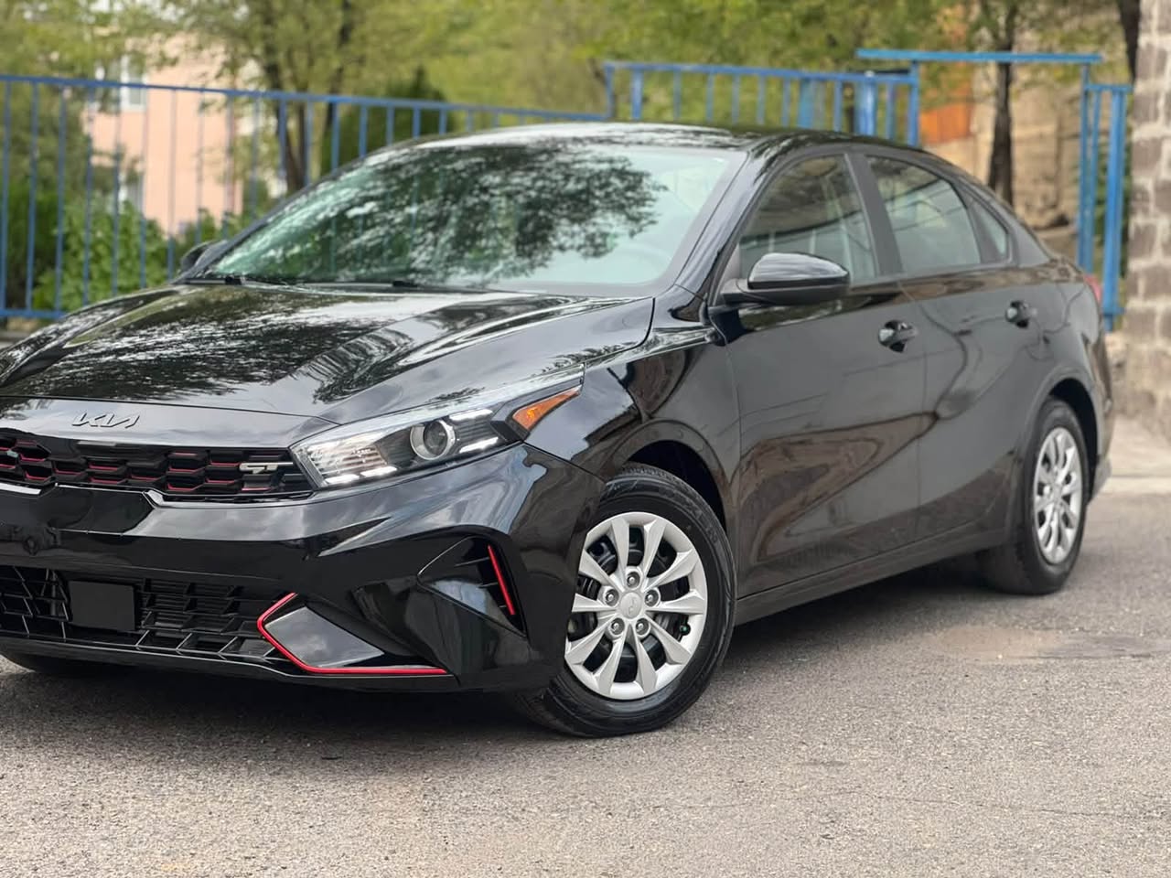 Kia Forte 2023 — 13,300$