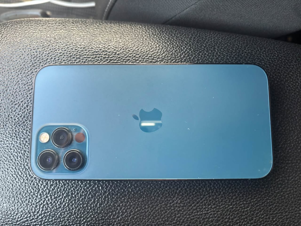Iphone 12 pro 256 գբ Vran — 80,000 AMD