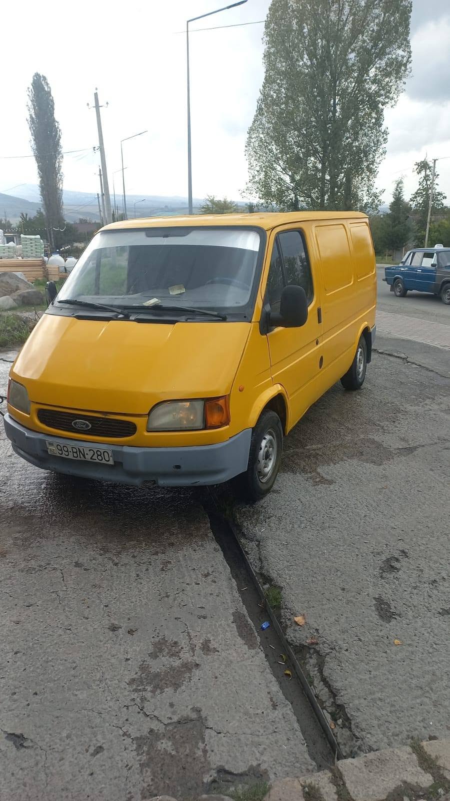 Ford 1999