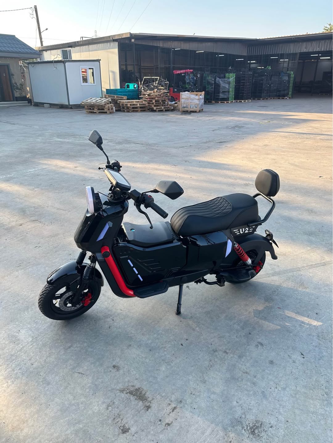 Elektrikli scooter, yeni, 20-30 km sürülmüş