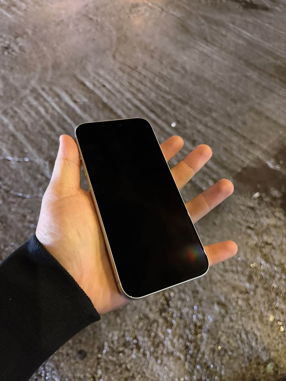 იყიდება iPhone 17 pro max, არის — 3,250₾