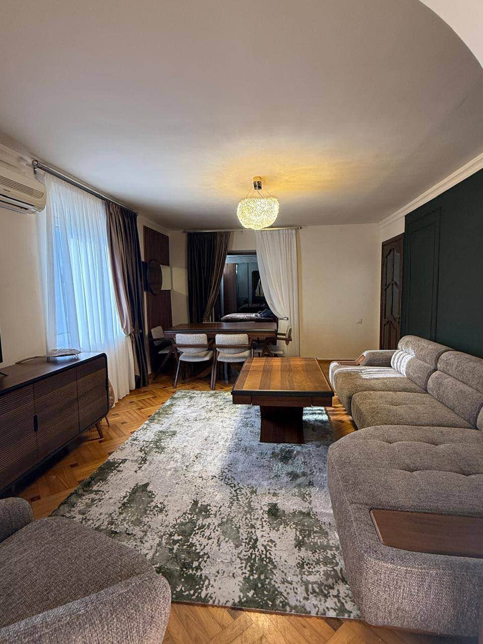 Batumi kiralık geniş 2+1 daire, 130 m²