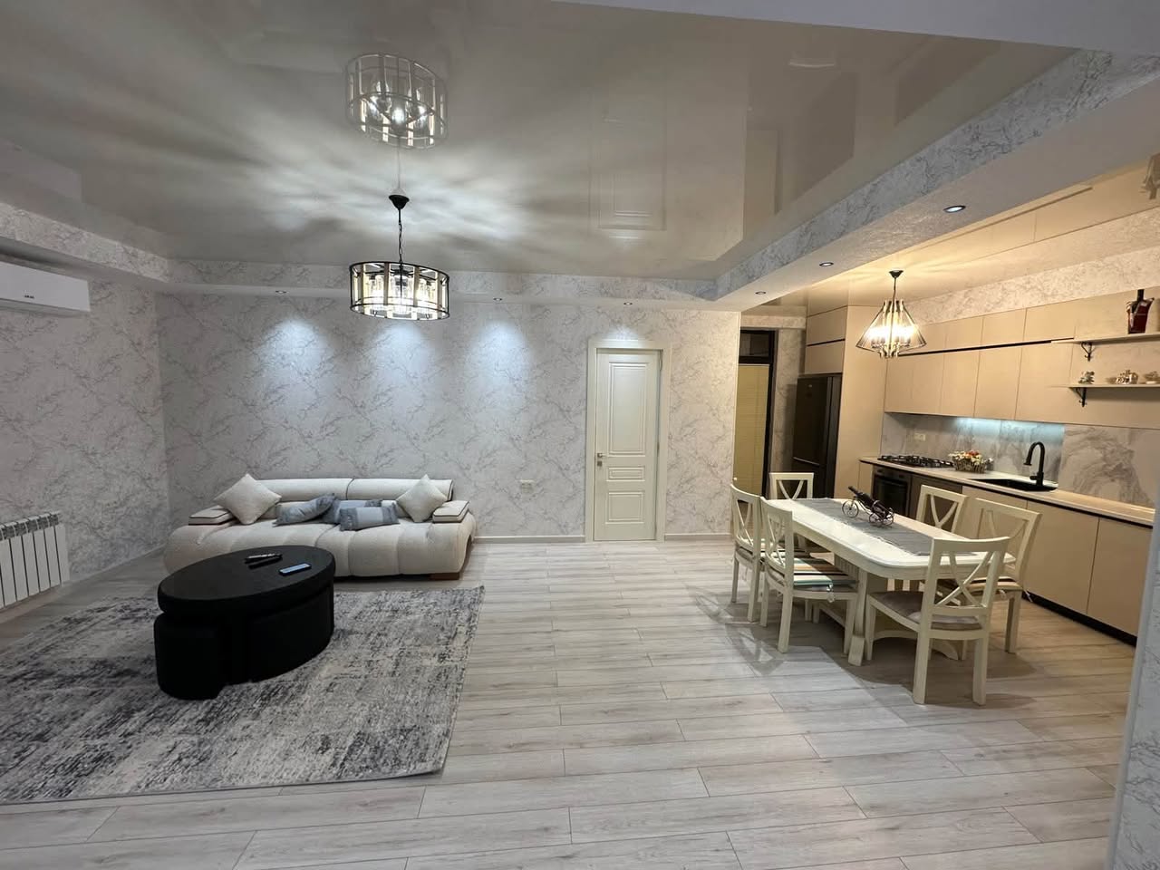 Kiralanıyordur daire, Kutaisi — $950