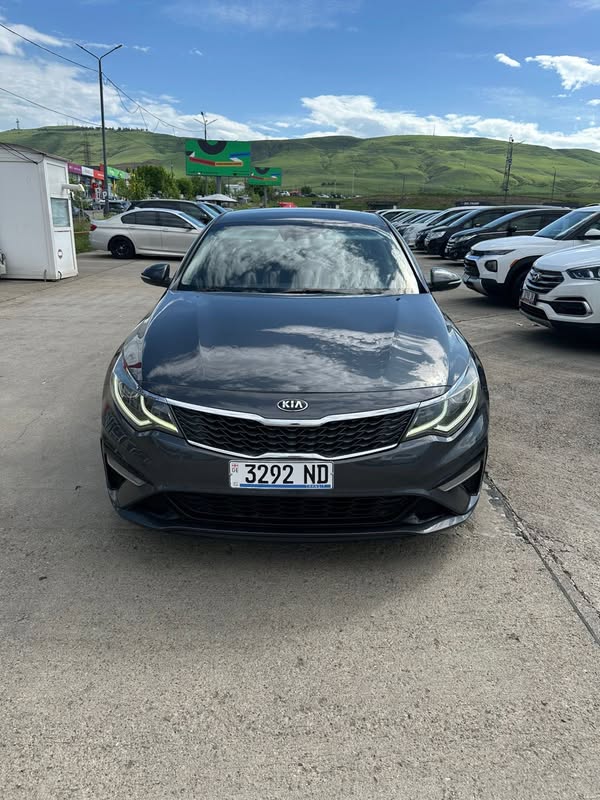 Avtomobil 2019 — 6,000$