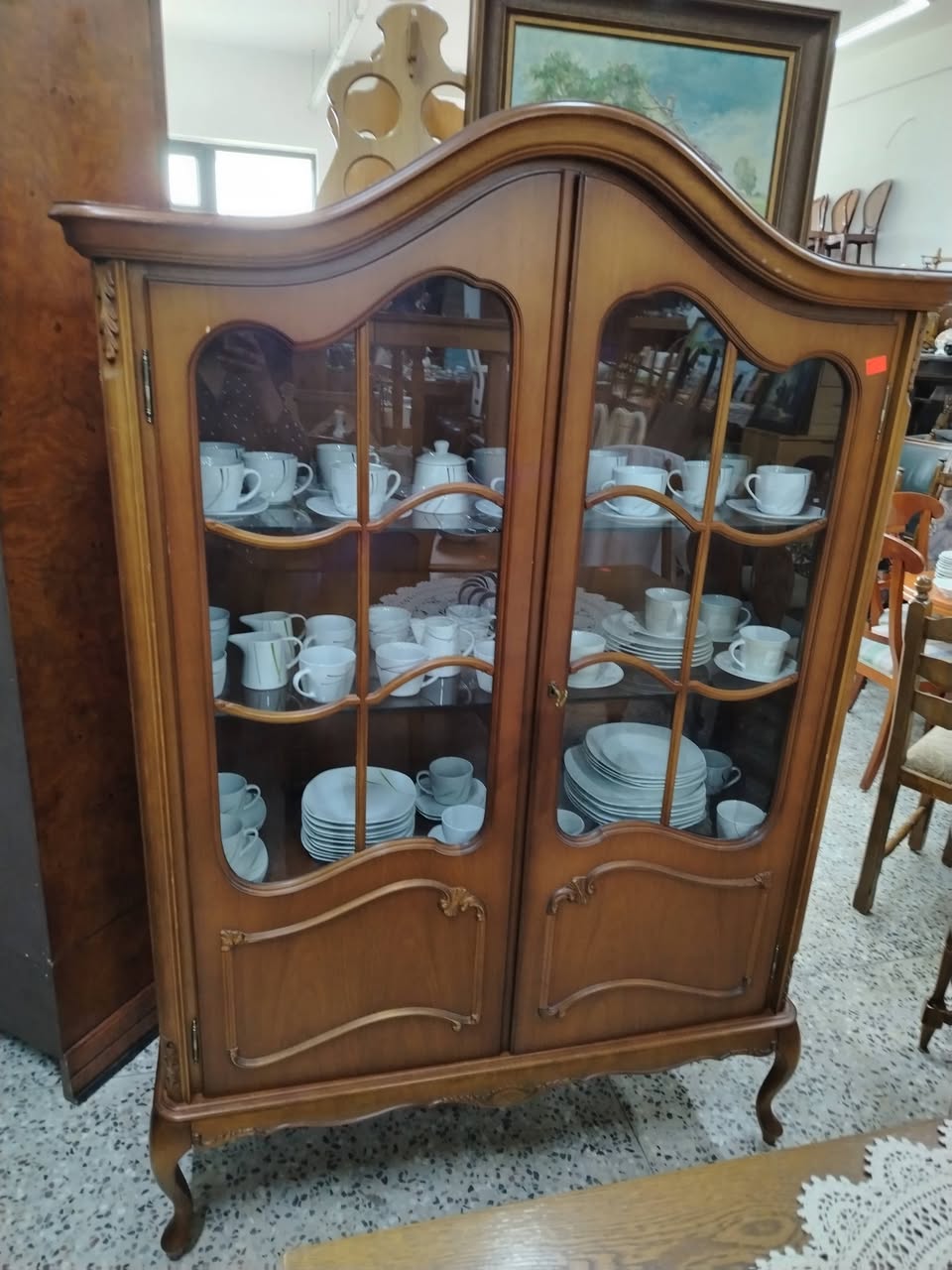 German massive wood vitrine for 1000 lari with classic design