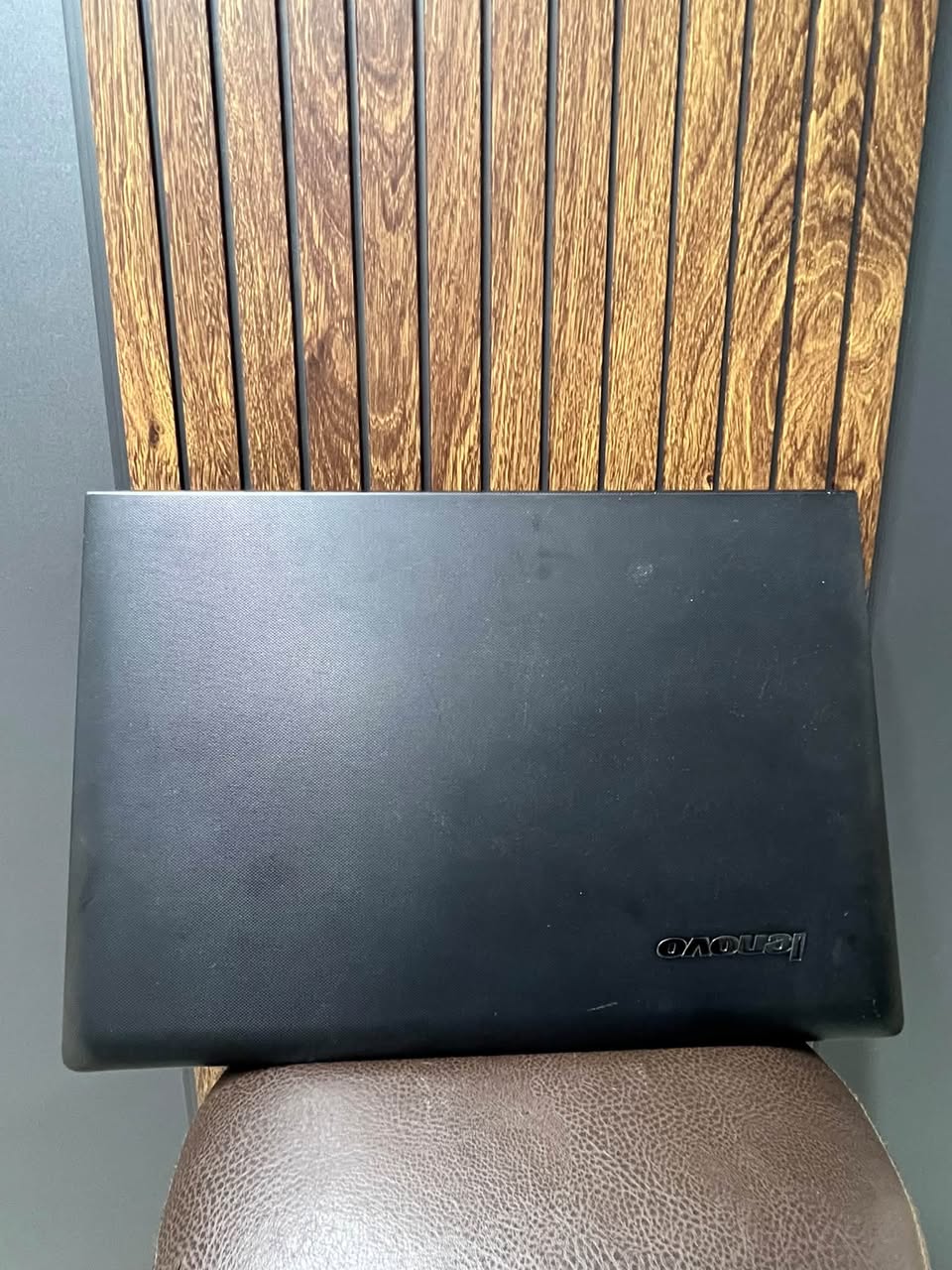 Lenovo ashxatanakayin xtir chuni achxatuma chat