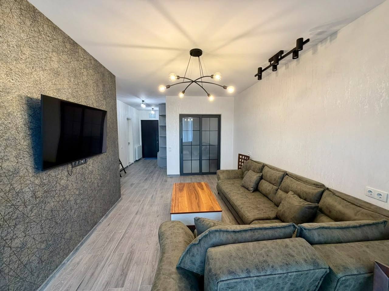 2+1 apartment for rent in Batumi — $1,000