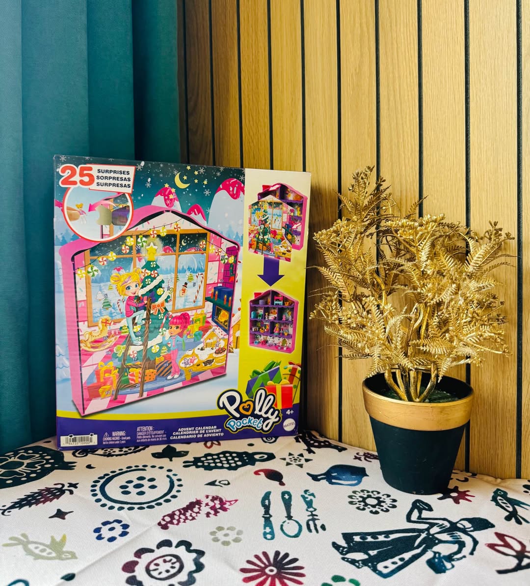 Polly Pocket New Year's Advent Calendar, 25 Surprises
