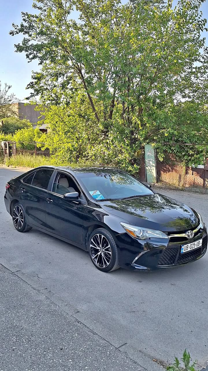 Toyota Camry 2016 — 9,100$