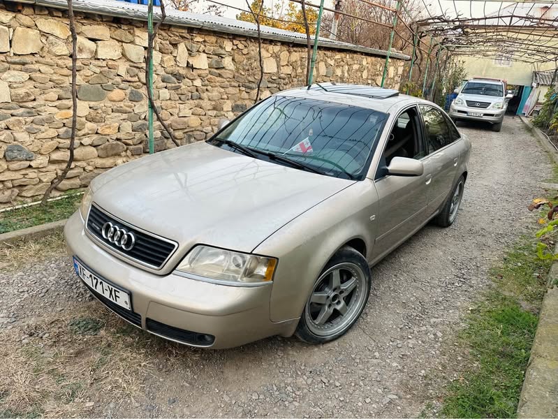 Audi 1999
