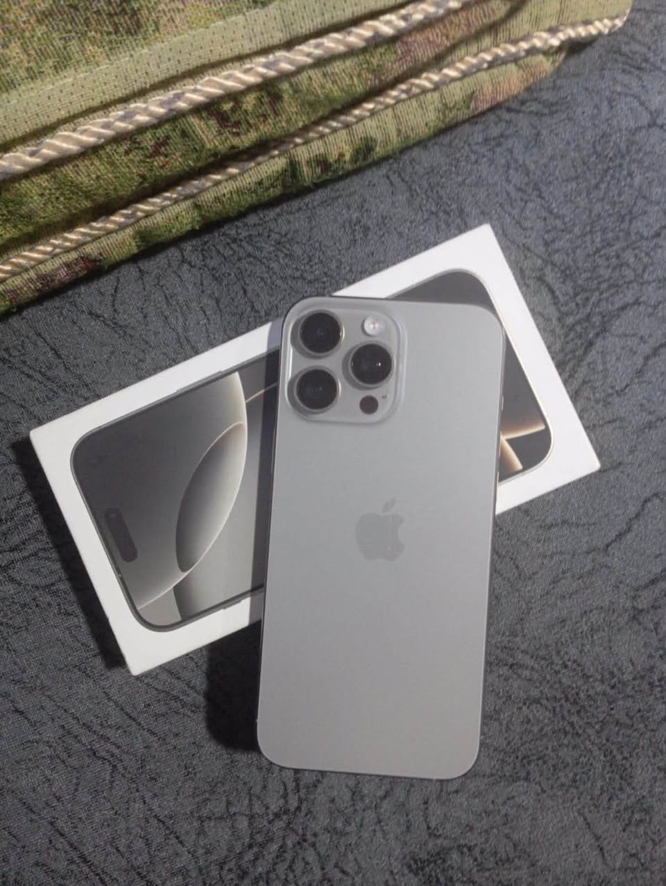 İyi bir iPhone 16 Pro Max fiyatı 2000