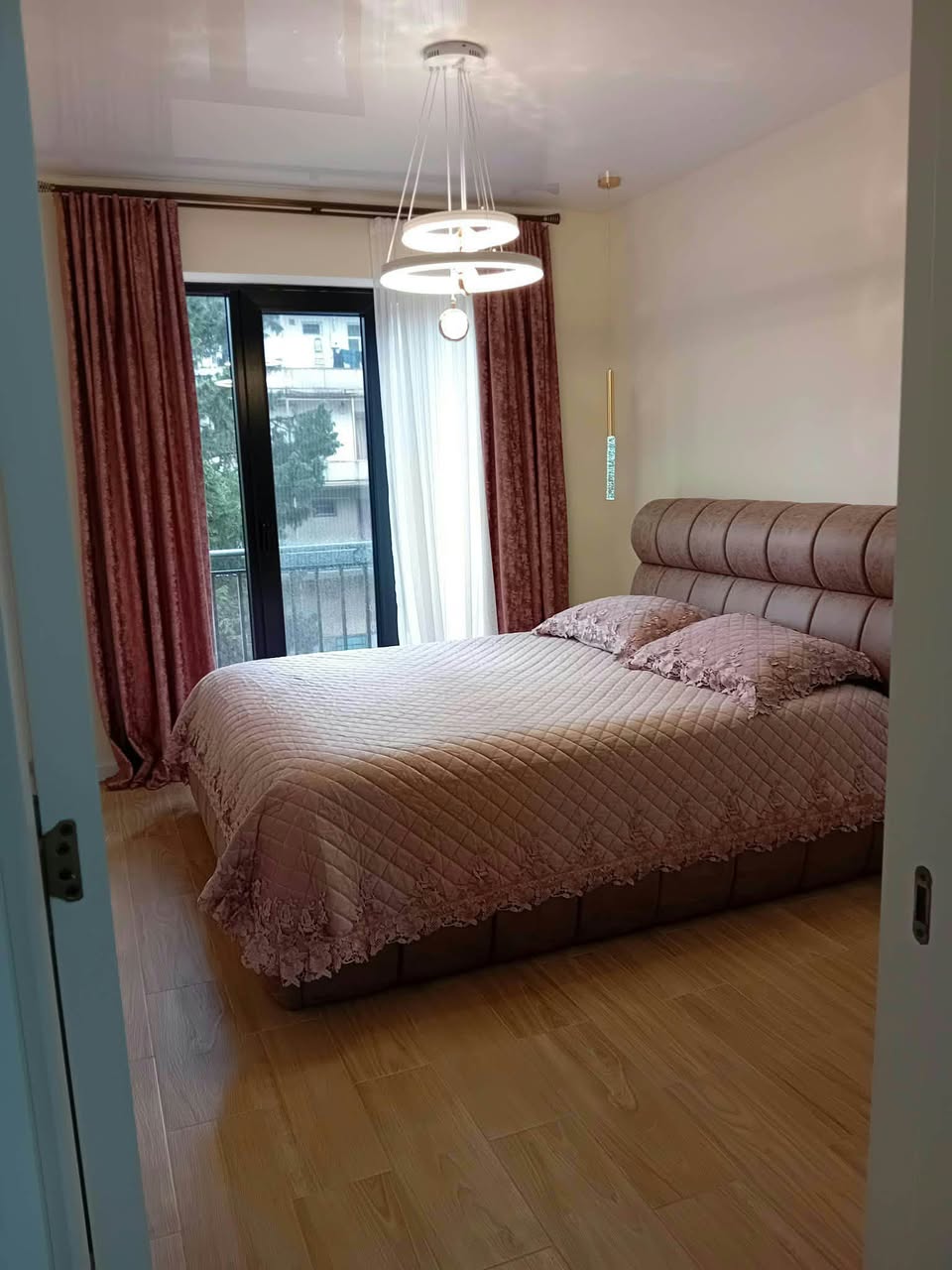 Kiralanır daire, Kutaisi