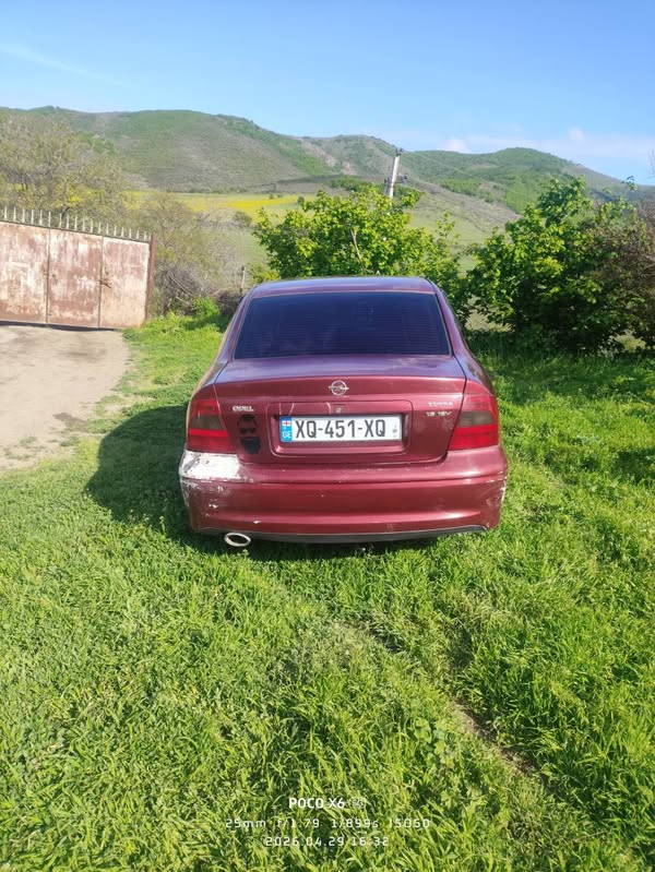Avtomobil 2000