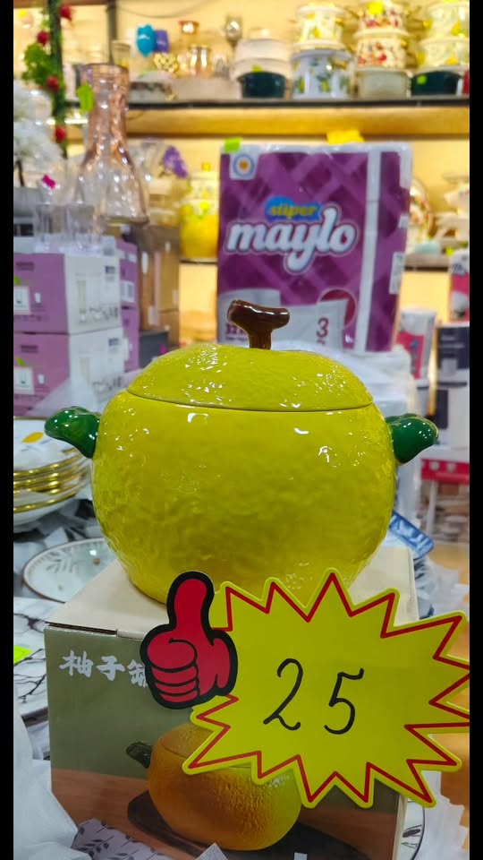 Lemon-shaped ceramic kitchen pot with lid