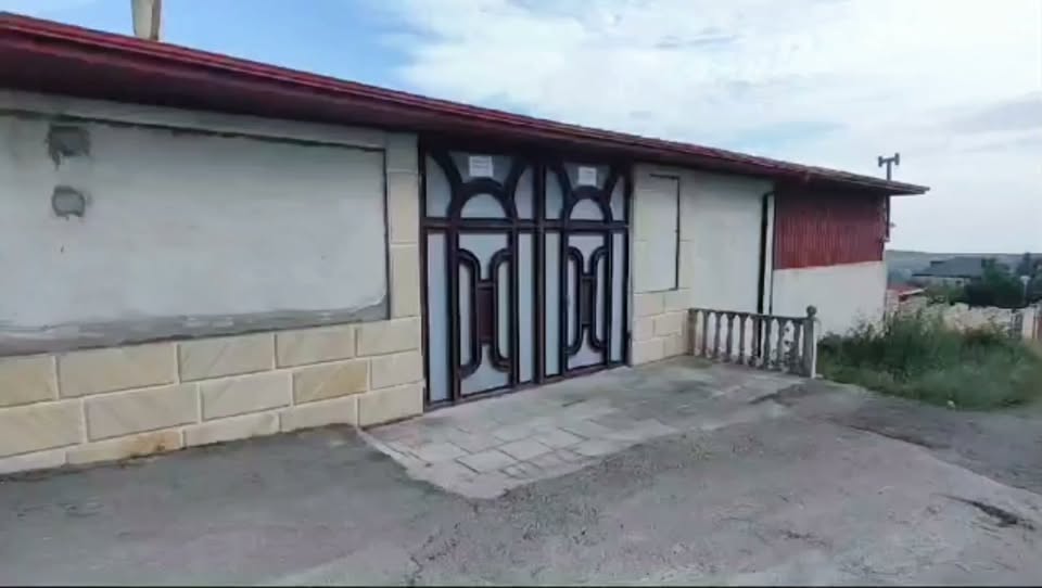 სახლი ეზოთი, შამახი — 225,000 ₼