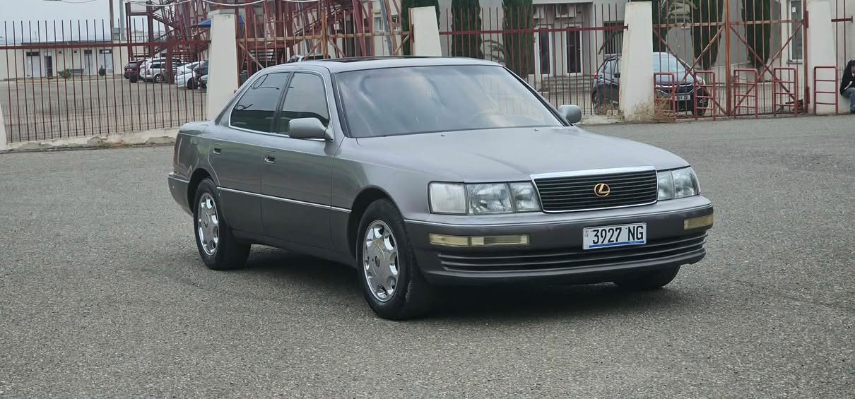 Lexus LS 400 1993 — 5,800$