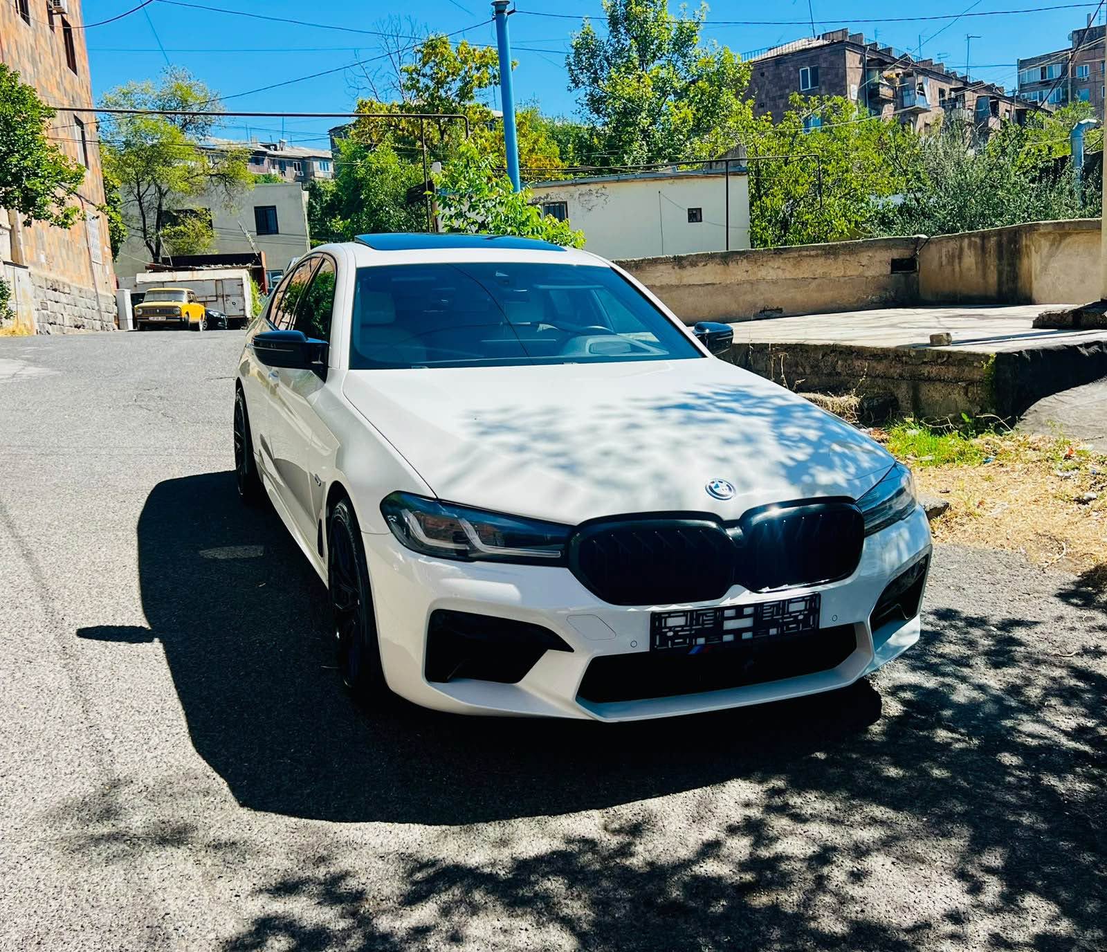 BMW 2022 — 50,000$