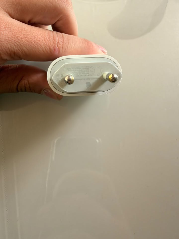 Telefon — 40₾