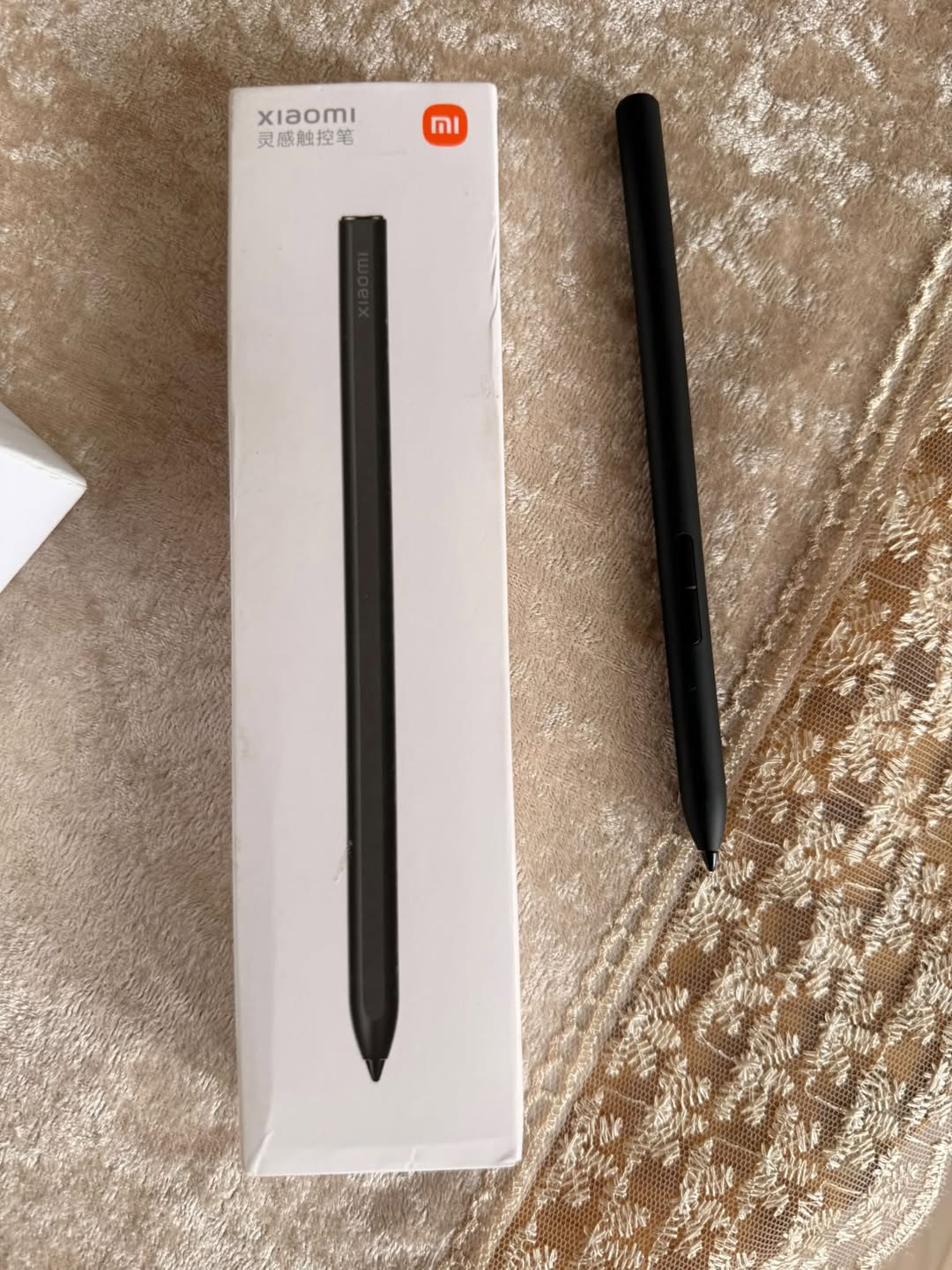 იყიდება Xiaomi Stylus არის სრულიად ახალი.