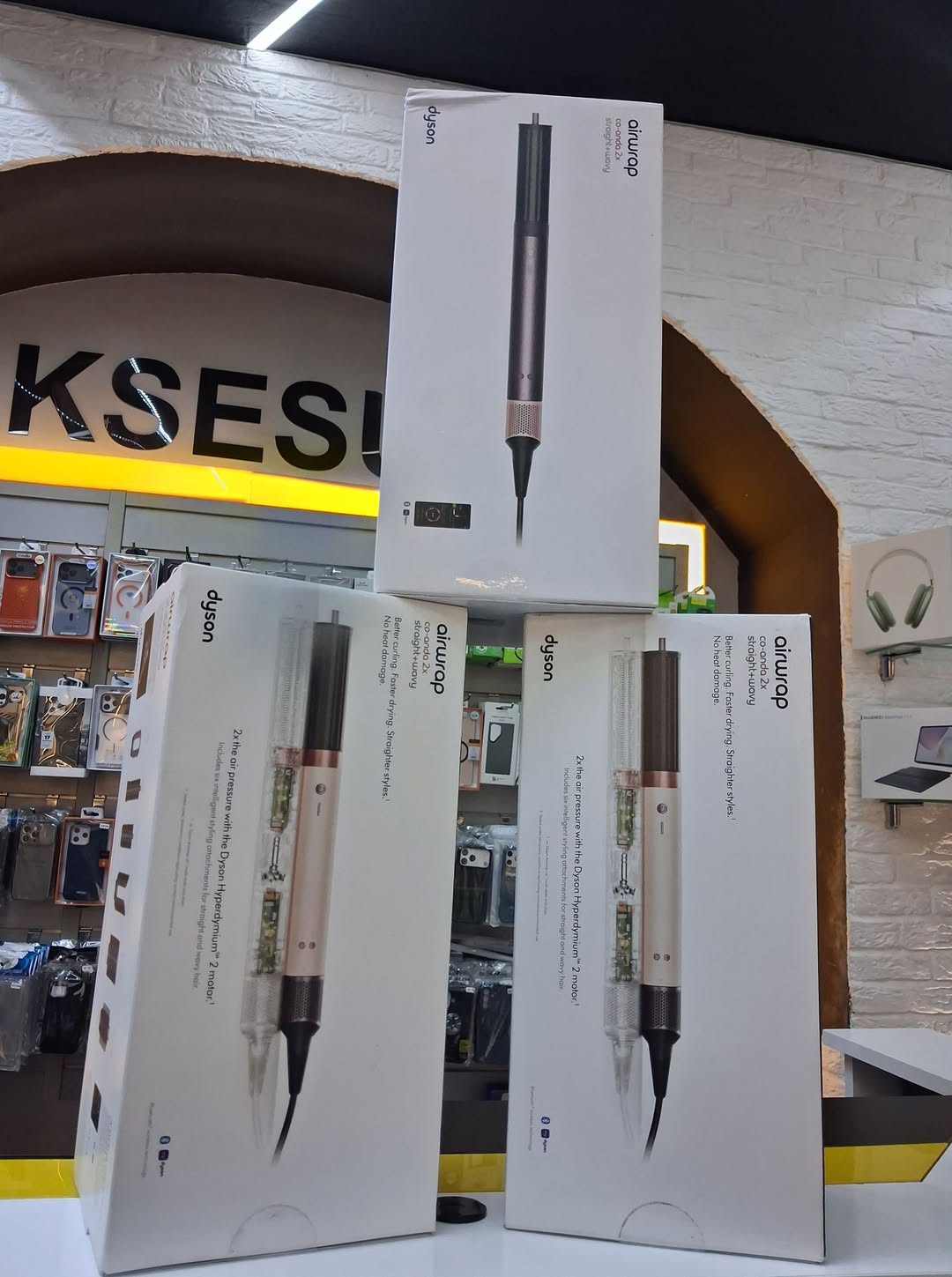 Dyson Airwrap hair styler, original with warranty
