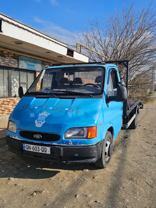 Avtomobil 1995