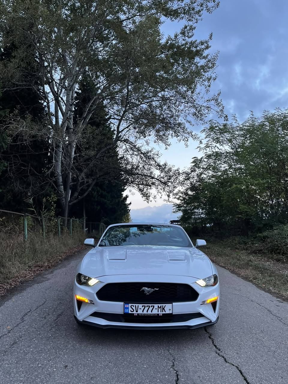 Ford Mustang 2021 — 13,500$