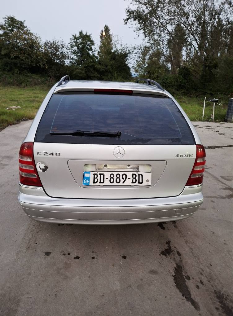 ქუთაისშია..3600დოლარი..2002 წლიანი..იაპონური მარცხენაა..გრამი ჟანგი ა…