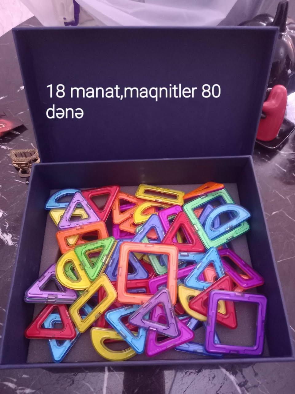 Maqnit konstruktor, 80 dənə