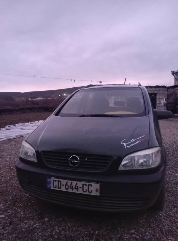 Avtomobil 2000