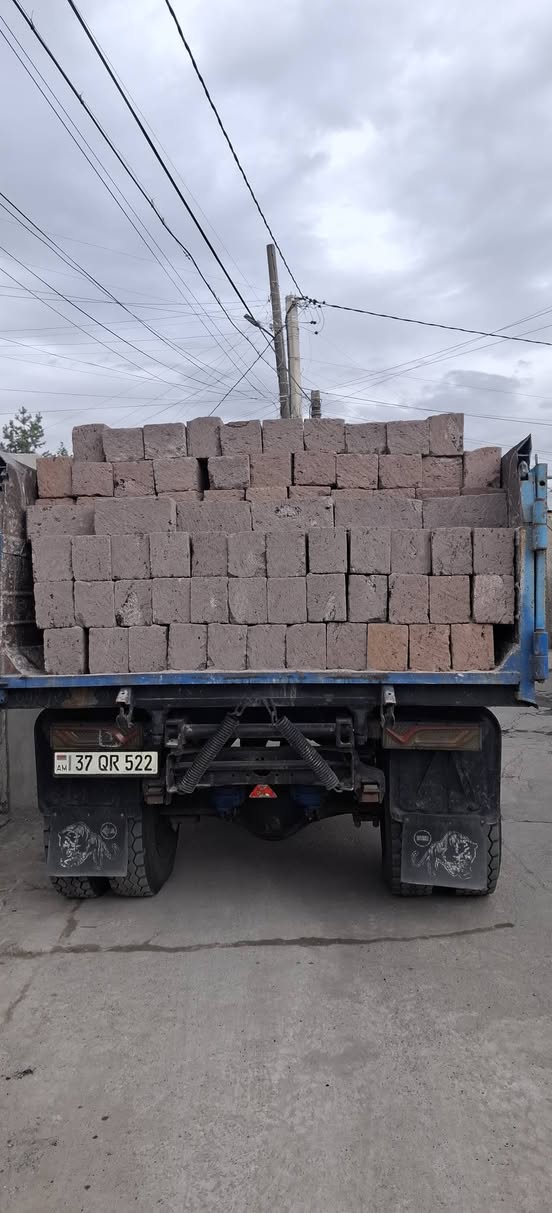 1. sınıf Tuft taşları teslim ediyoruz — 110,000֏