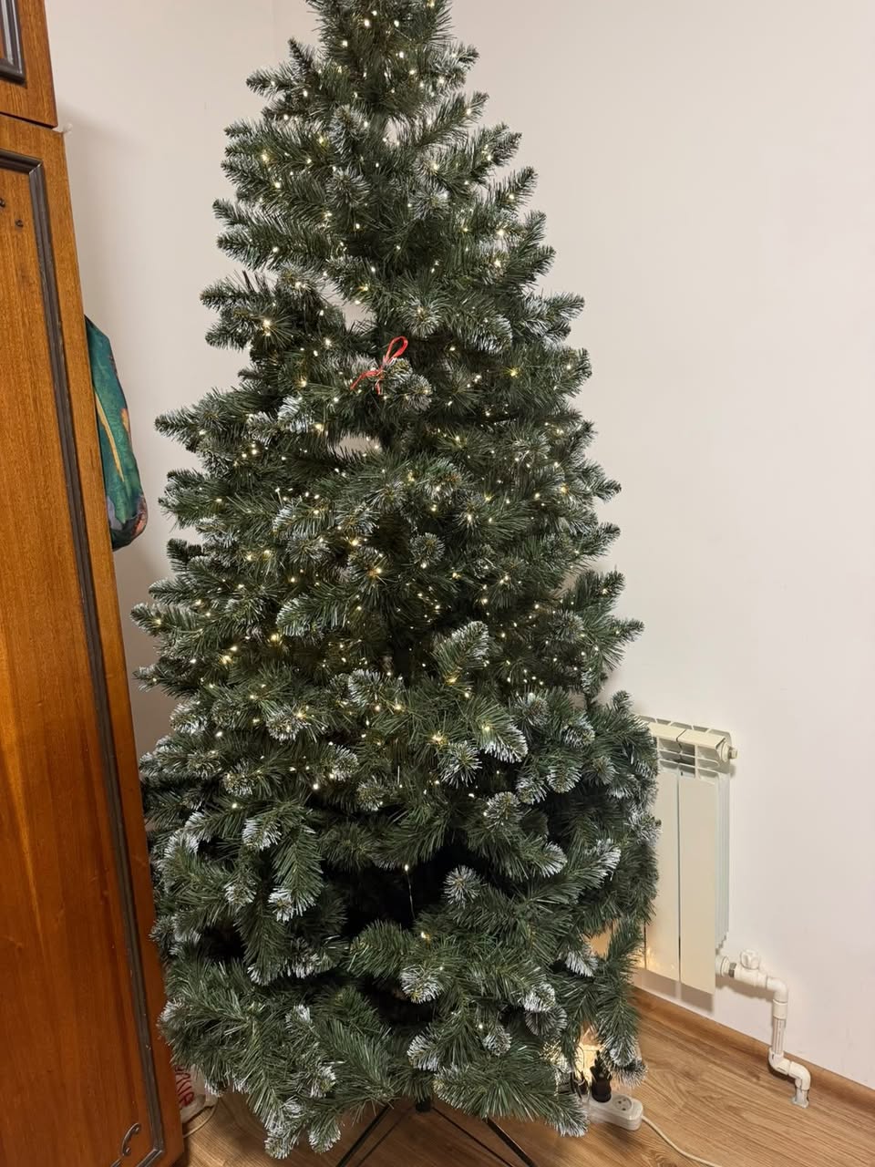 230 cm ile ışıklandırılmış Noel ağacı