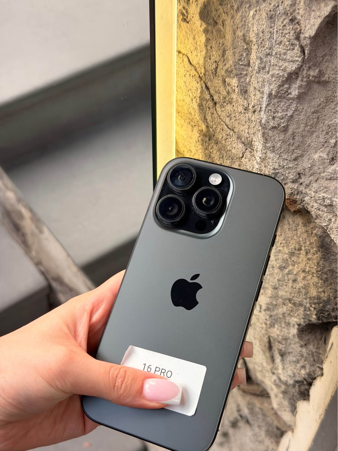 Iphone 16 pro in ideal condition