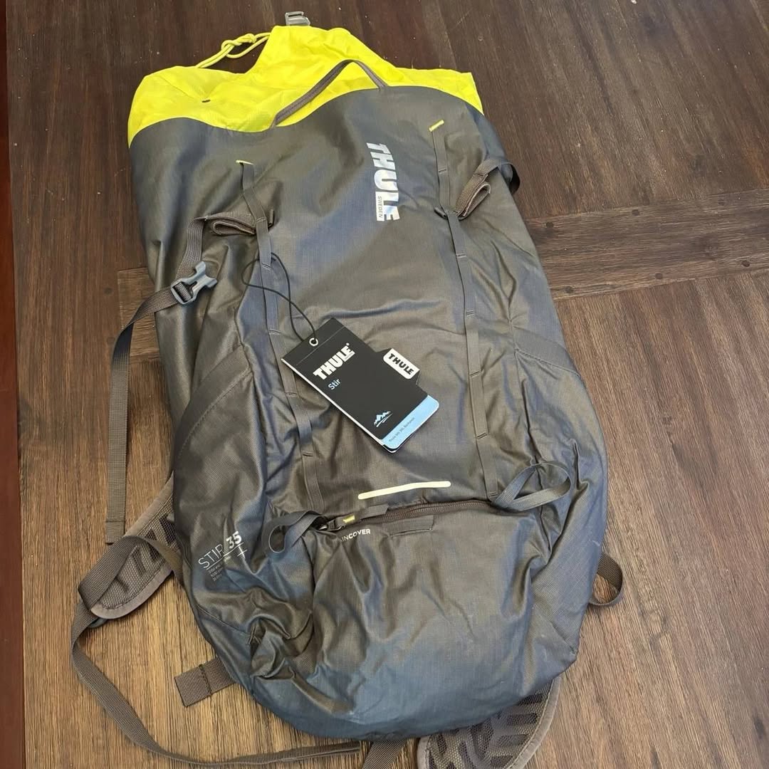 Thule 35l.იდეალურ მდგომარეობაში.35ლიტრი.რეგულირებადი ზურგით,თეძოს მოს…