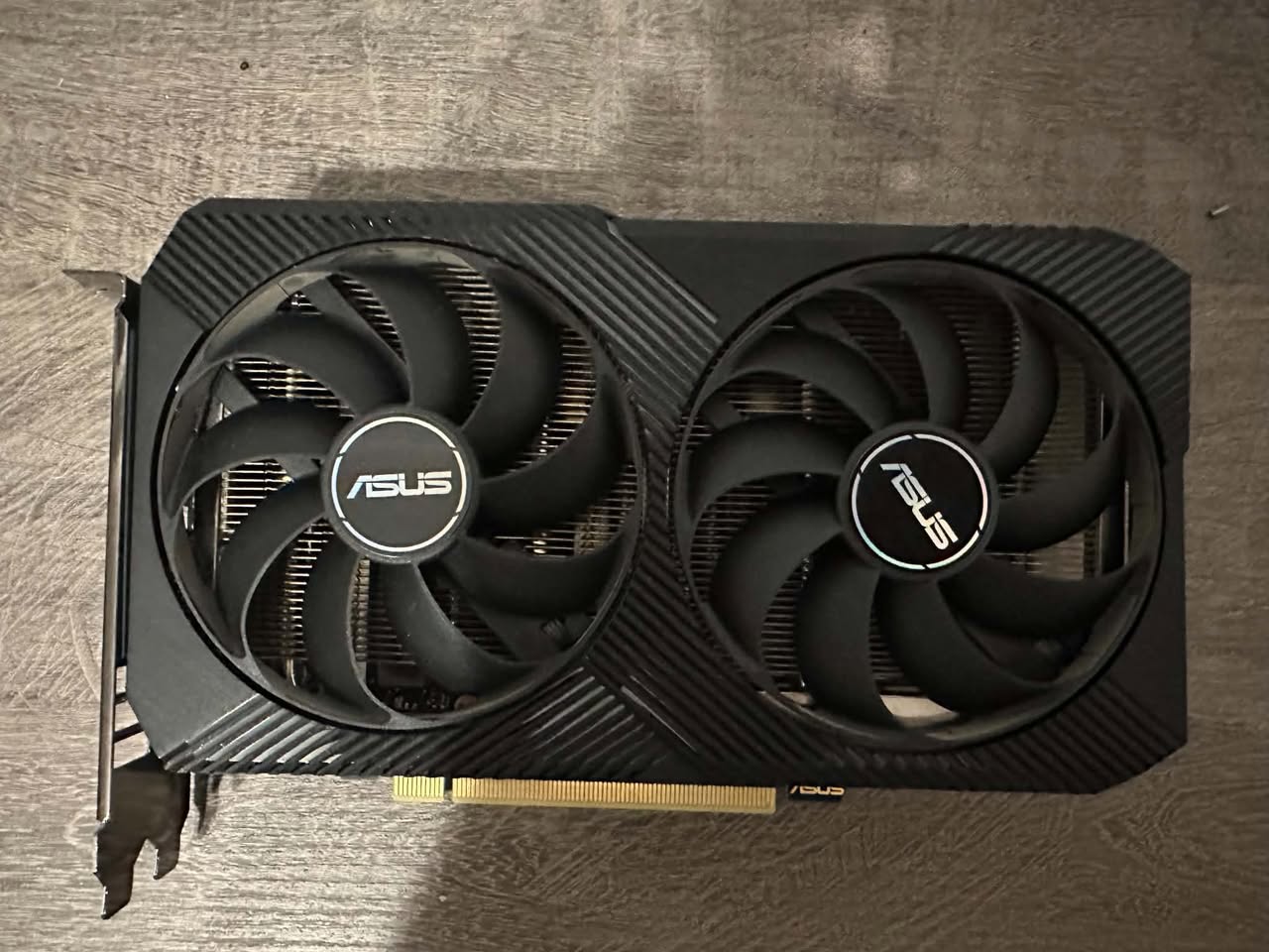 ASUS RTX 3050 8GB OC იდეალურ
