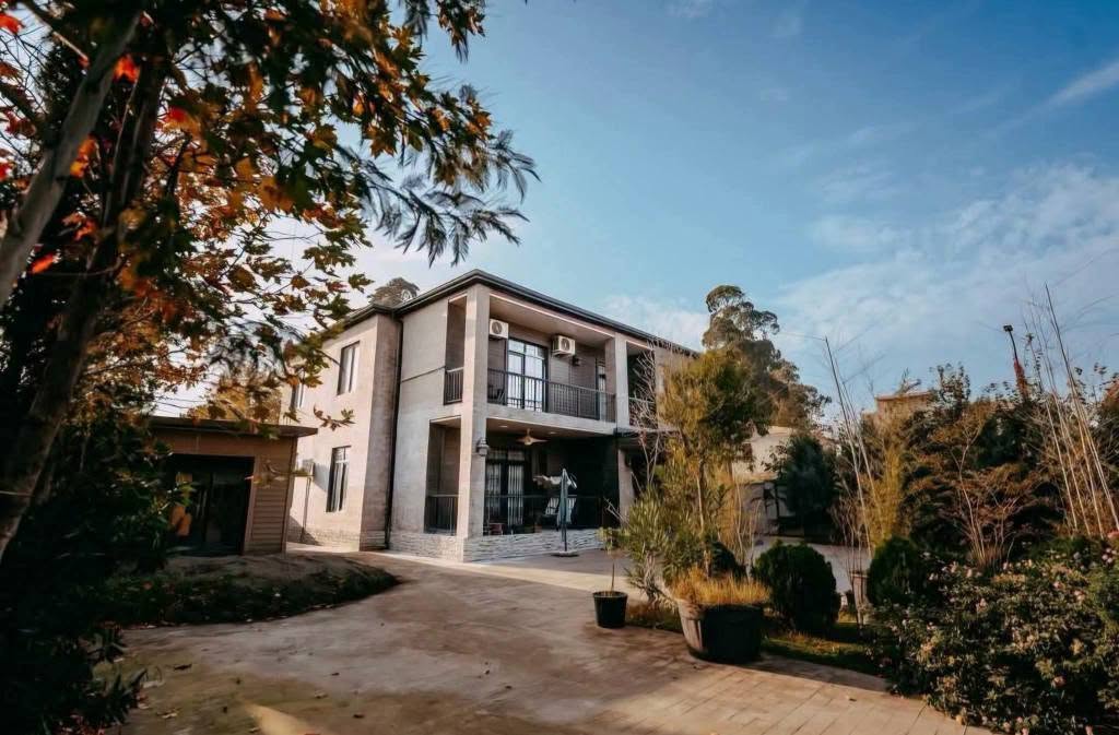 სახლი, ბათუმი — $420,000
