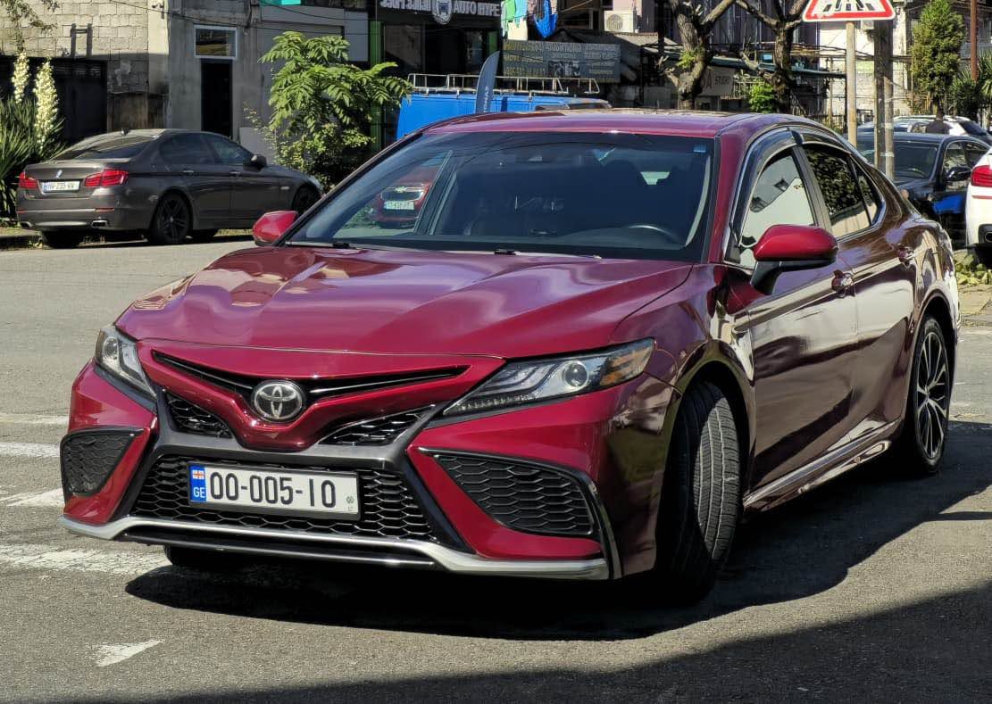 იყიდება TOYOTA CAMRY 2018 საკონტაქტო 557: