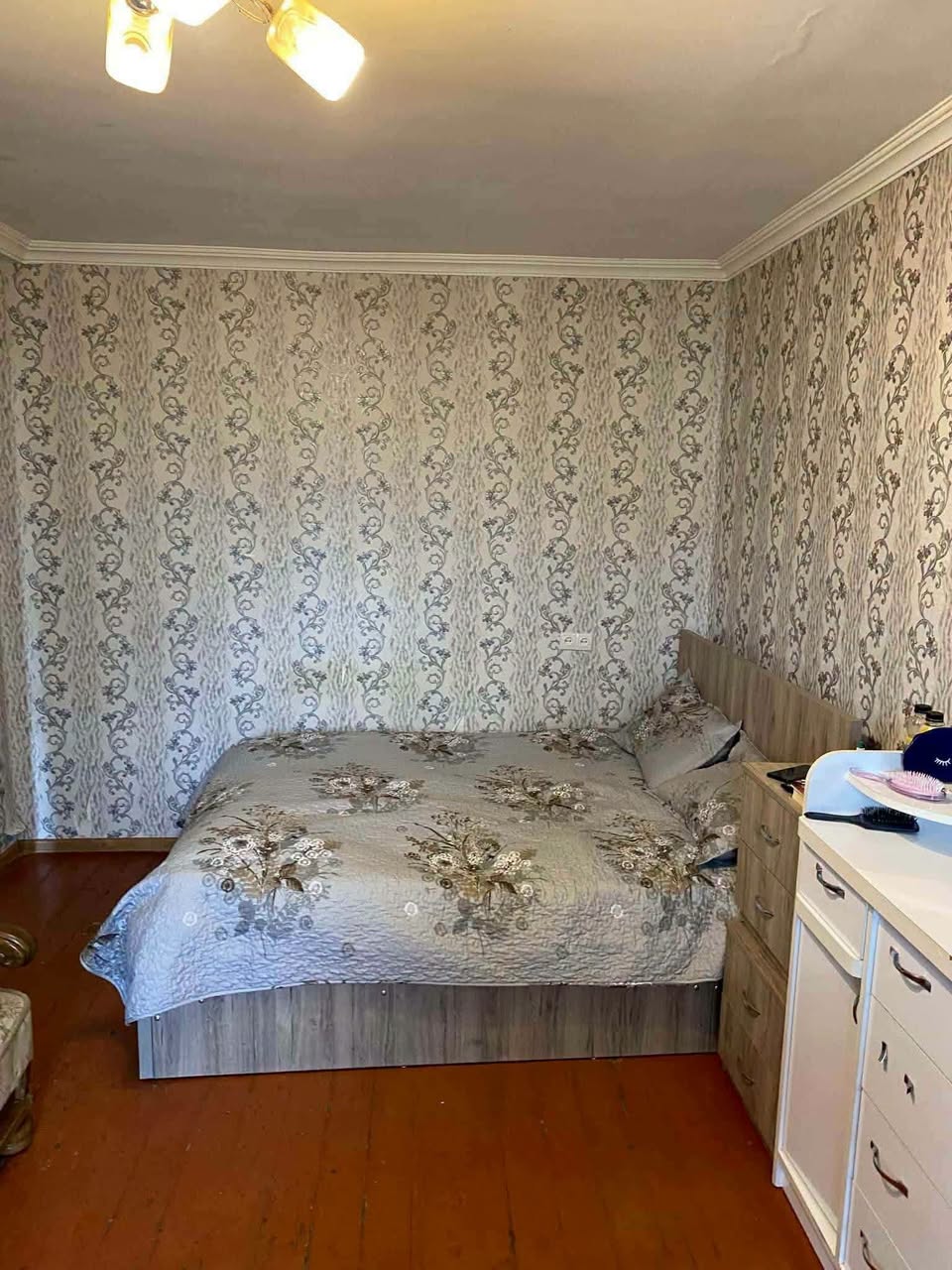 Təcili!!!! Köhnə Rustavidə Konstitutsiya üzrə 1 otaqlı - 33,000$