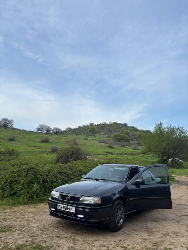 Avtomobil 1994 — 2,600$