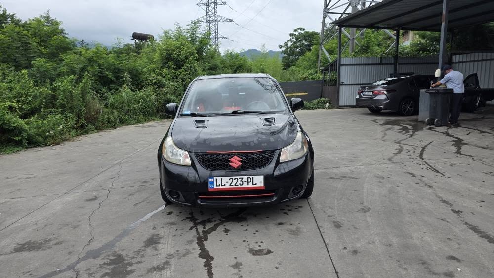 იყიდება! Suzuki sx4 ამერიკული სედანი, გაზი/ბენზინი.
