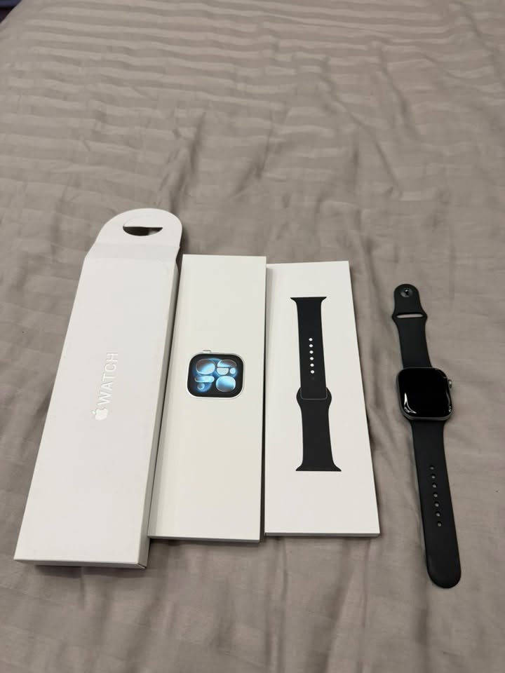 Apple watch series 11 46mm space